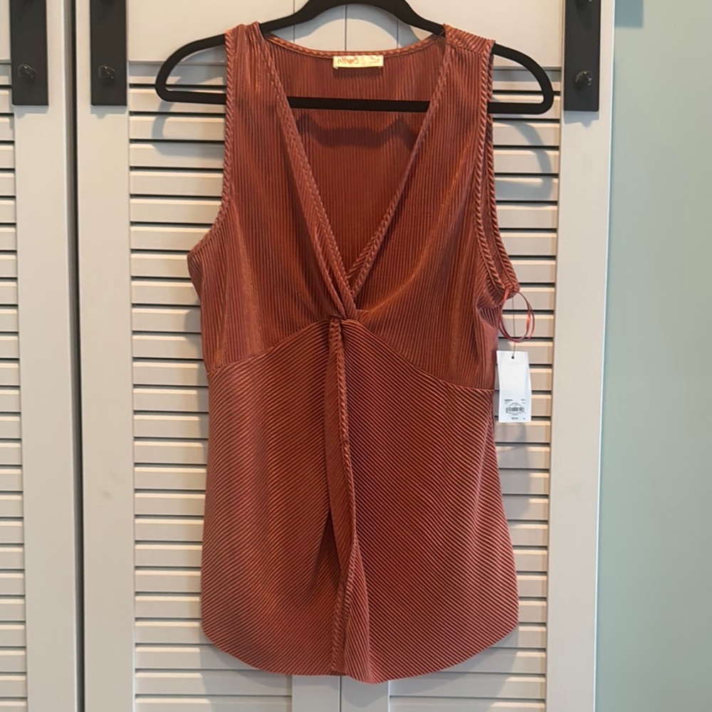 Kohl's Brown Sleeveless Tie Front Tank Top